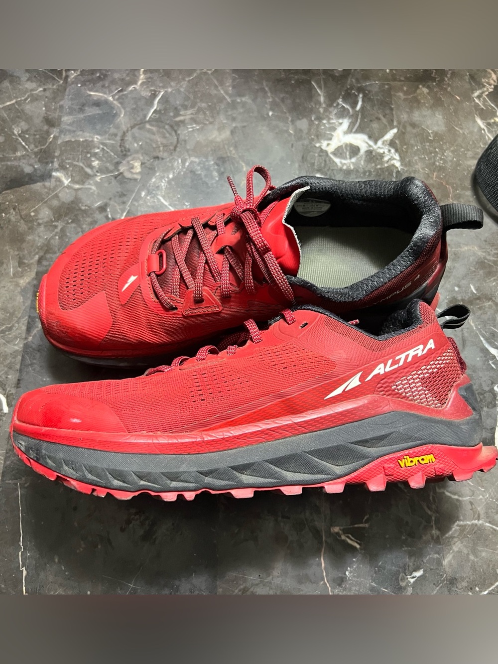 ALTRA Olympus 4 Zero Drop Wide Toe Box Trail Running Athletic Men’s Shoes 9.5
